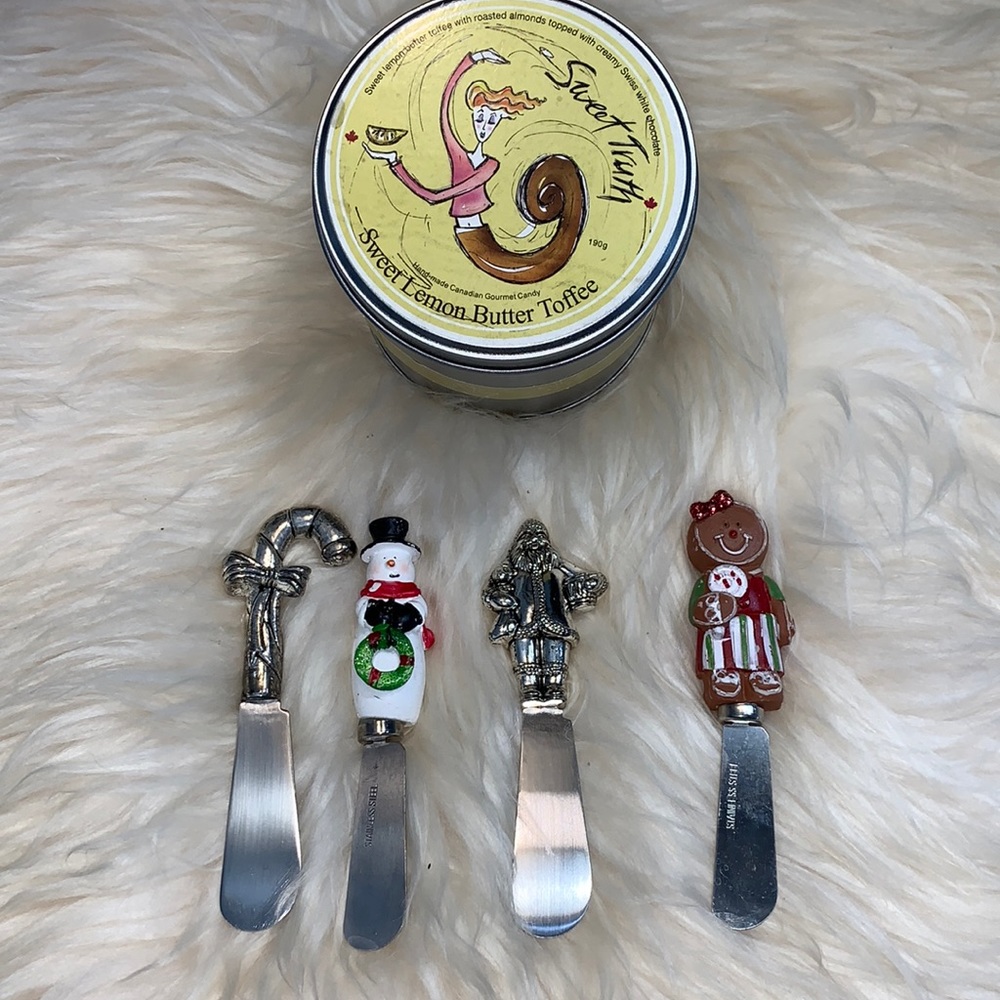 🔥4/$25🔥Christmas spreaders and tin